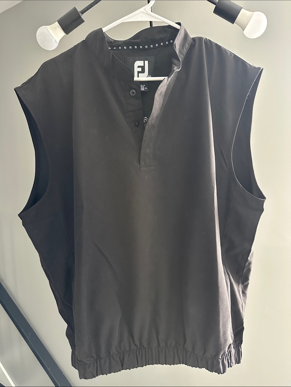 FootJoy Men's Black Sleeveless Golf Vest